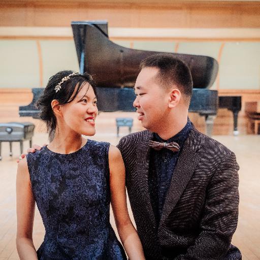 Roomful of Pianos- Weini Lo and Chang Liu 